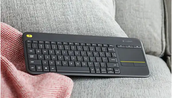 Logitech K400 Plus Wireless Touch Keyboard Black YU, USB New