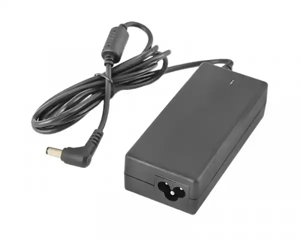 XRT EUROPOWER AC adapter za notebook univerzalni 90W 19V 4.74A XRT90-190-4740TA