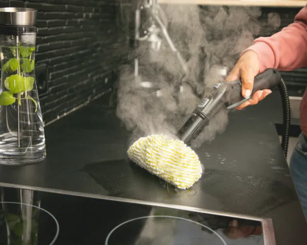 KARCHER SC 4 EASYFIX Paročistač beli 