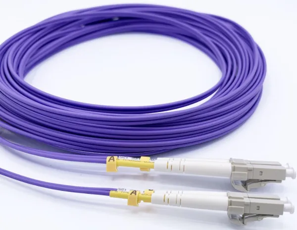 FO LC/UPC - LC/UPC MM 3M OM4 DX Purple