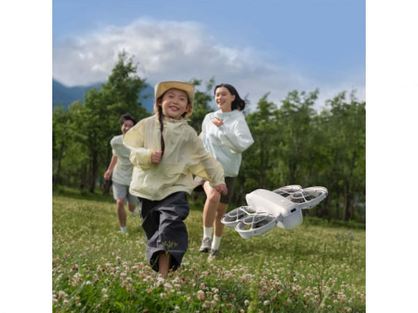 DJI Neo Fly More Combo Dron