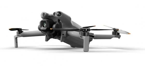 Dron DJI Mini 5 Pro Fly More Combo (DJI RC-N3)