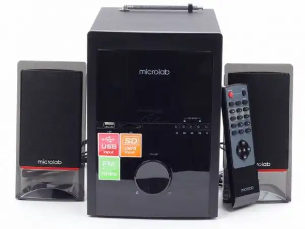 Microlab M-700U * Aktivni drven zvucnici 2.1 46W RMS(18W,2x14W) SD, USB, FM, daljinski, 3.5mm