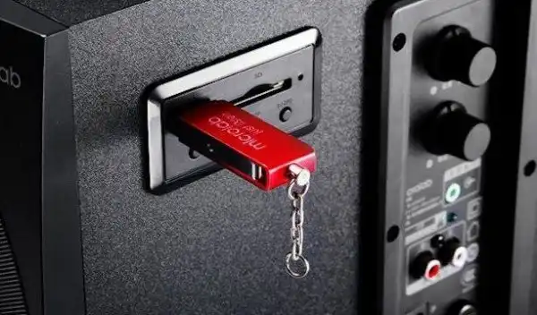 https://www.laptopcentar.rs/images/products/big/38513.webp