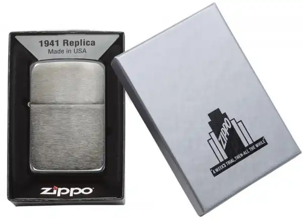 ZIPPO Upaljač -Replica Black Ice